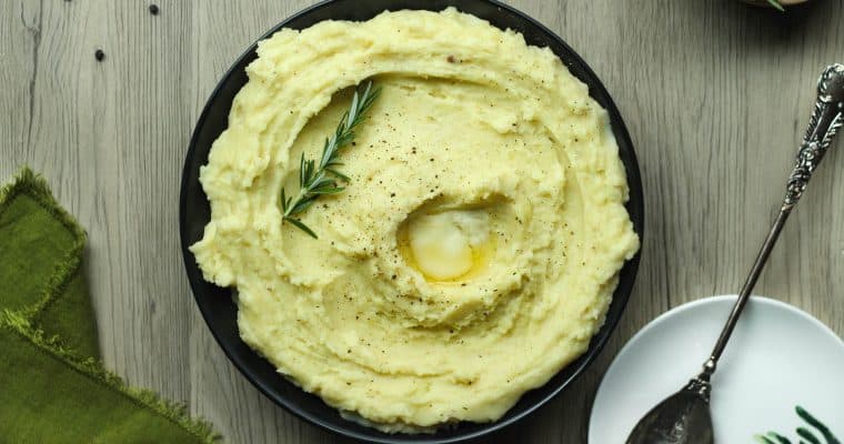 Rosemary Garlic Mashed Potatoes [Super Smooth & Creamy]